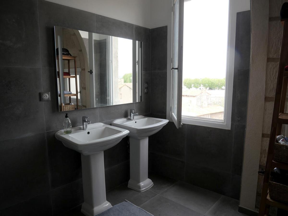 Superbe Appartement Avec Vue Arles Eksteriør billede